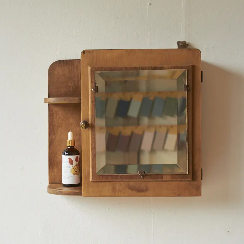 6258-Vintage-hangkastje-met-spiegel-Firma-Zoethout-00