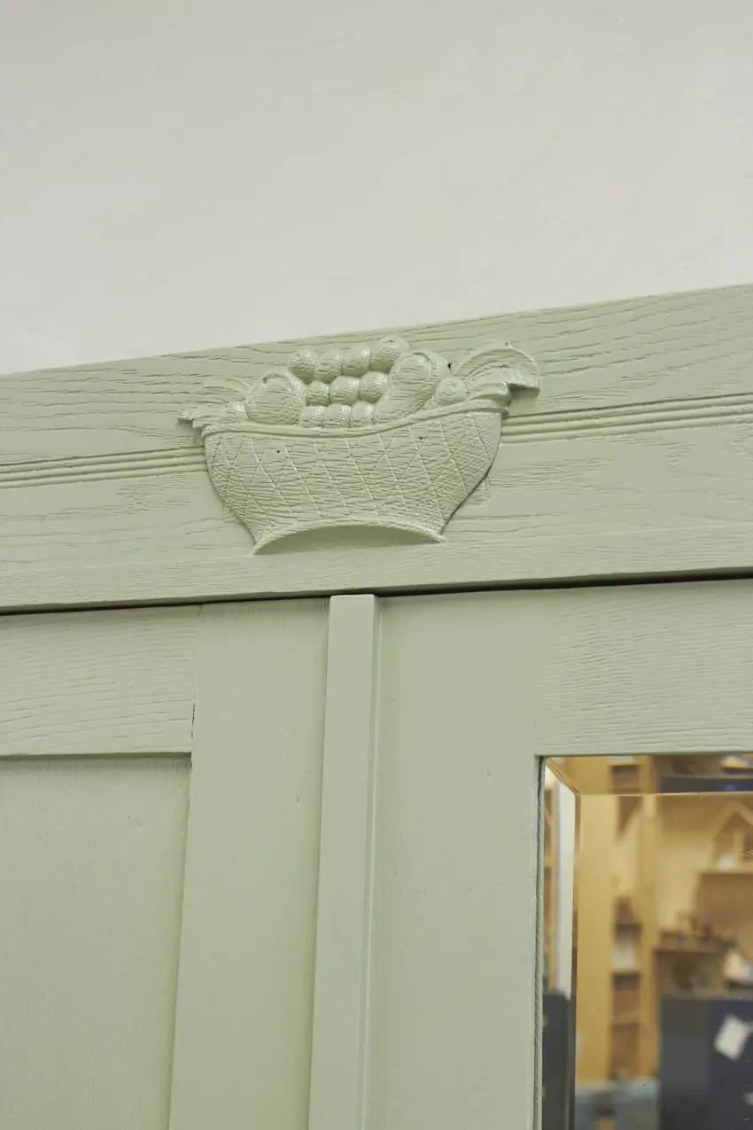 10943-1---Prachtige-houten-kast-in-Artisjok-kleur---Firma-Zoethout-08