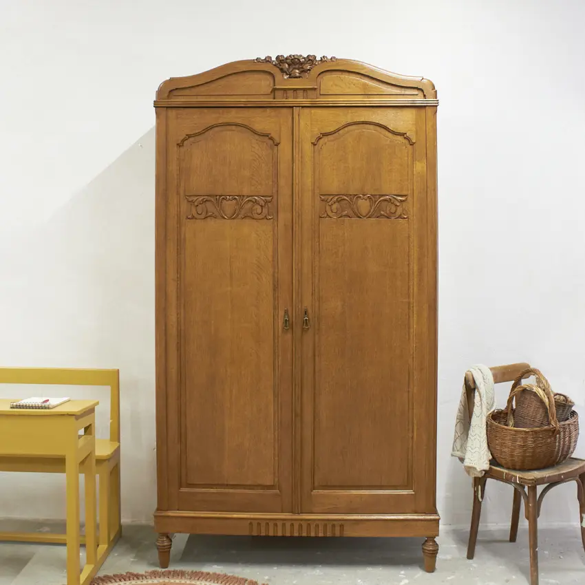 10985 vintage sierlijke demontabele kleding kast in originele kleur