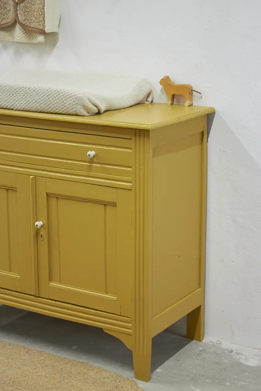 2538-1---Vintage-commode-in-Saffraan---Firma-Zoethout-04