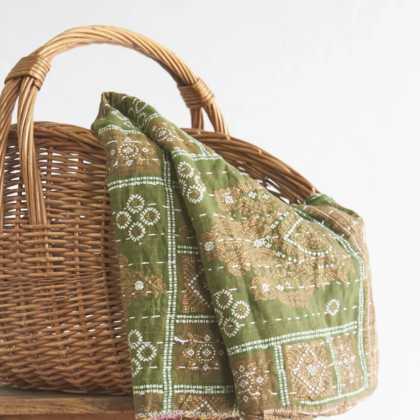 MAJ003-Kantha-big-quilt-baby-deken-Firma-Zoethout-00