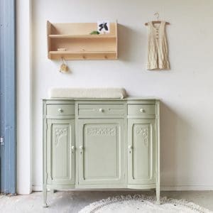 Sierlijke commode in Artisjok