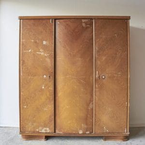 Demontabele vintage retro driedeurs kast