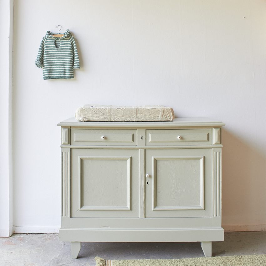 2542-1-Vintage-commode-in-Voorjaar-kleur-Firma-Zoethout-0