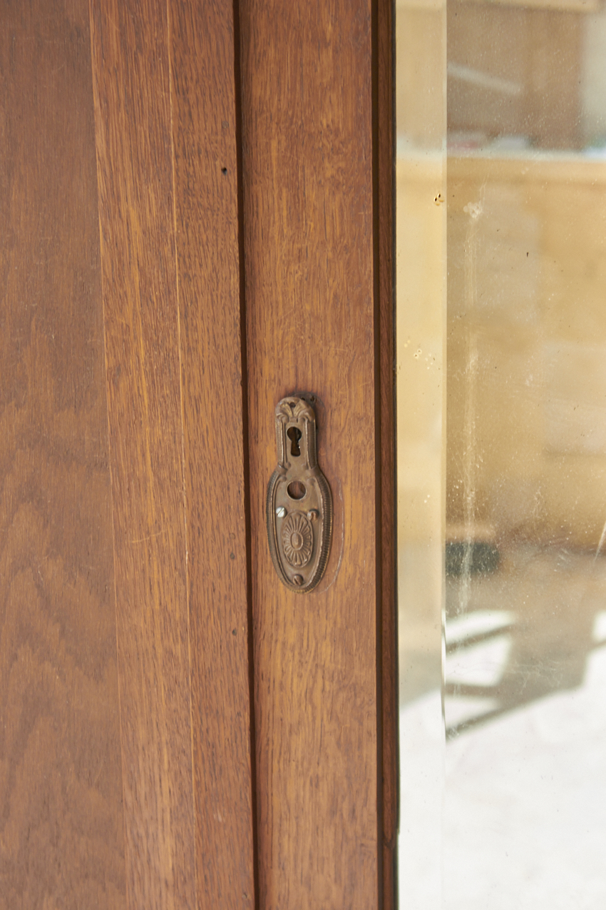 10933---Demontabele-kleding-kast-met-spiegel---Firma-Zoethout-10