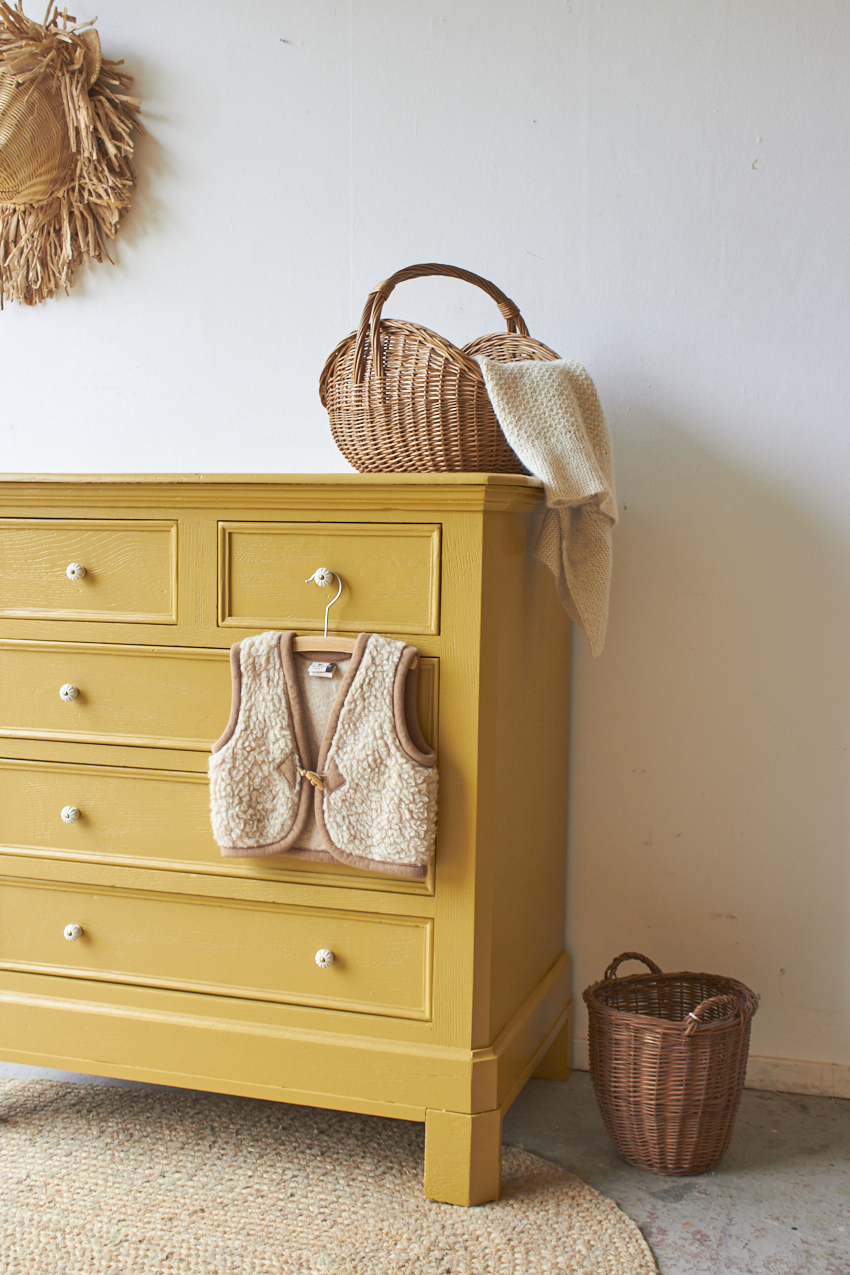 2559-1---Vintage-lade-commode-in-Saffraan-kleur---Firma-Zoethout-03