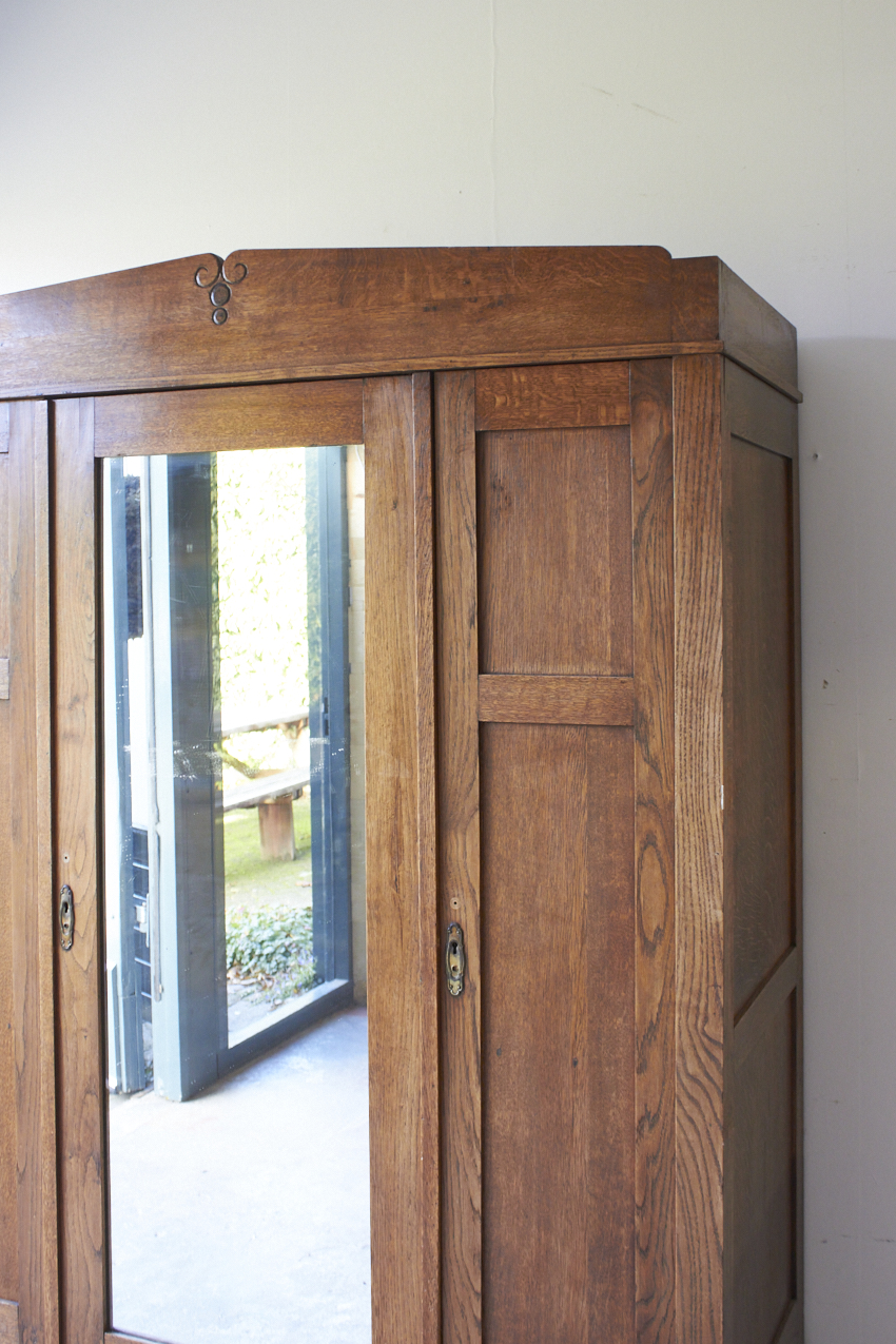 10948---Demontabele-drie-deurs-spiegelkast e---Firma-Zoethout-010