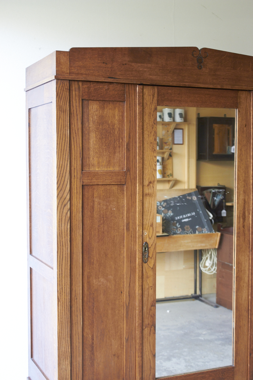 10948---Demontabele-drie-deurs-spiegelkast e---Firma-Zoethout-03