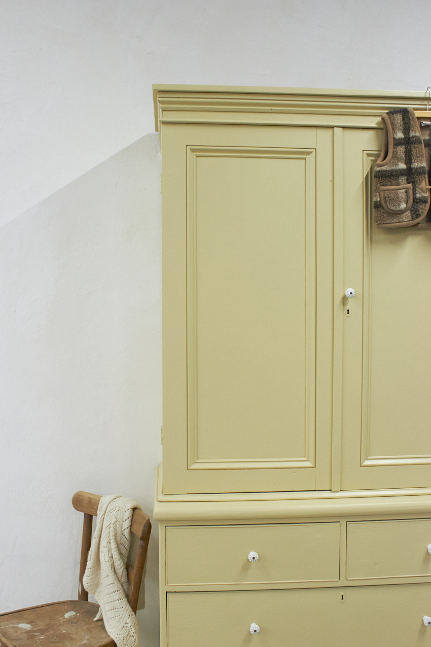 10947-1---Vintage-hoge-buffetkast-met-veel-lades---Firma-Zoethout-07