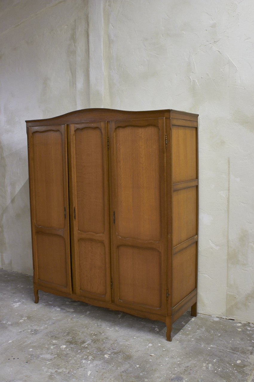 10955---Vintage-demontabele-kast-met-drie-deuren---Firma-Zoethout-07