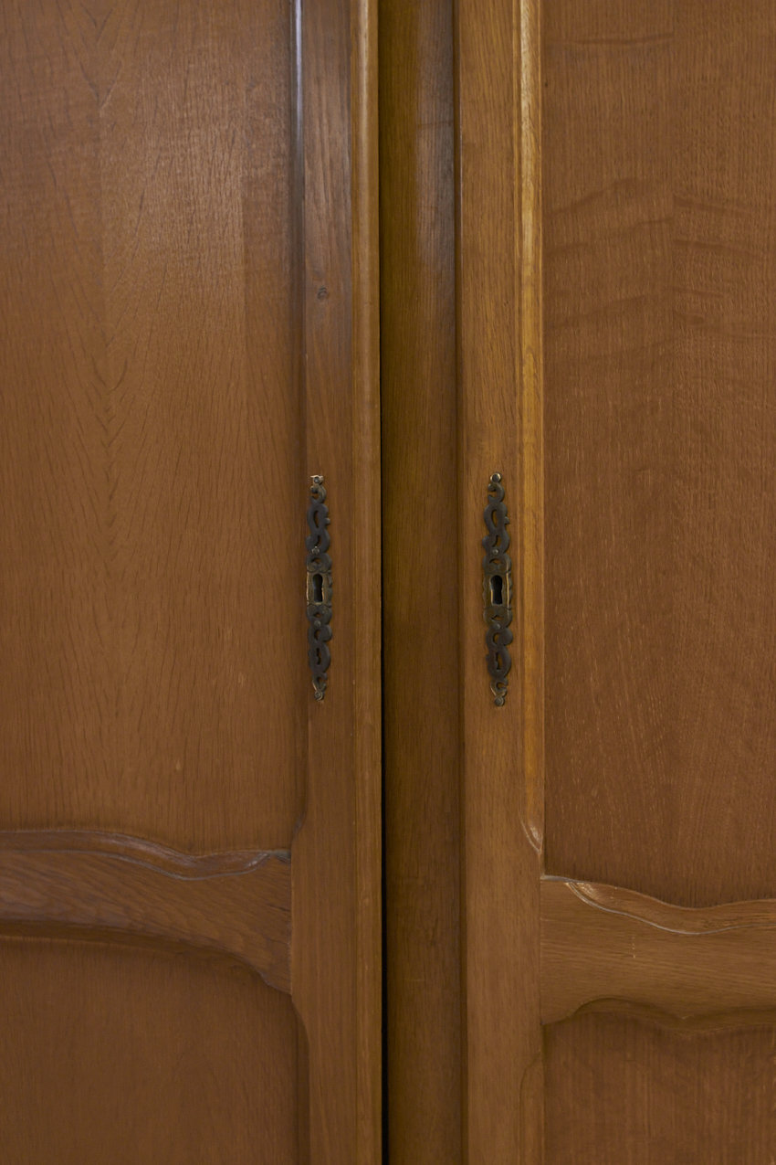 10955---Vintage-demontabele-kast-met-drie-deuren---Firma-Zoethout-10