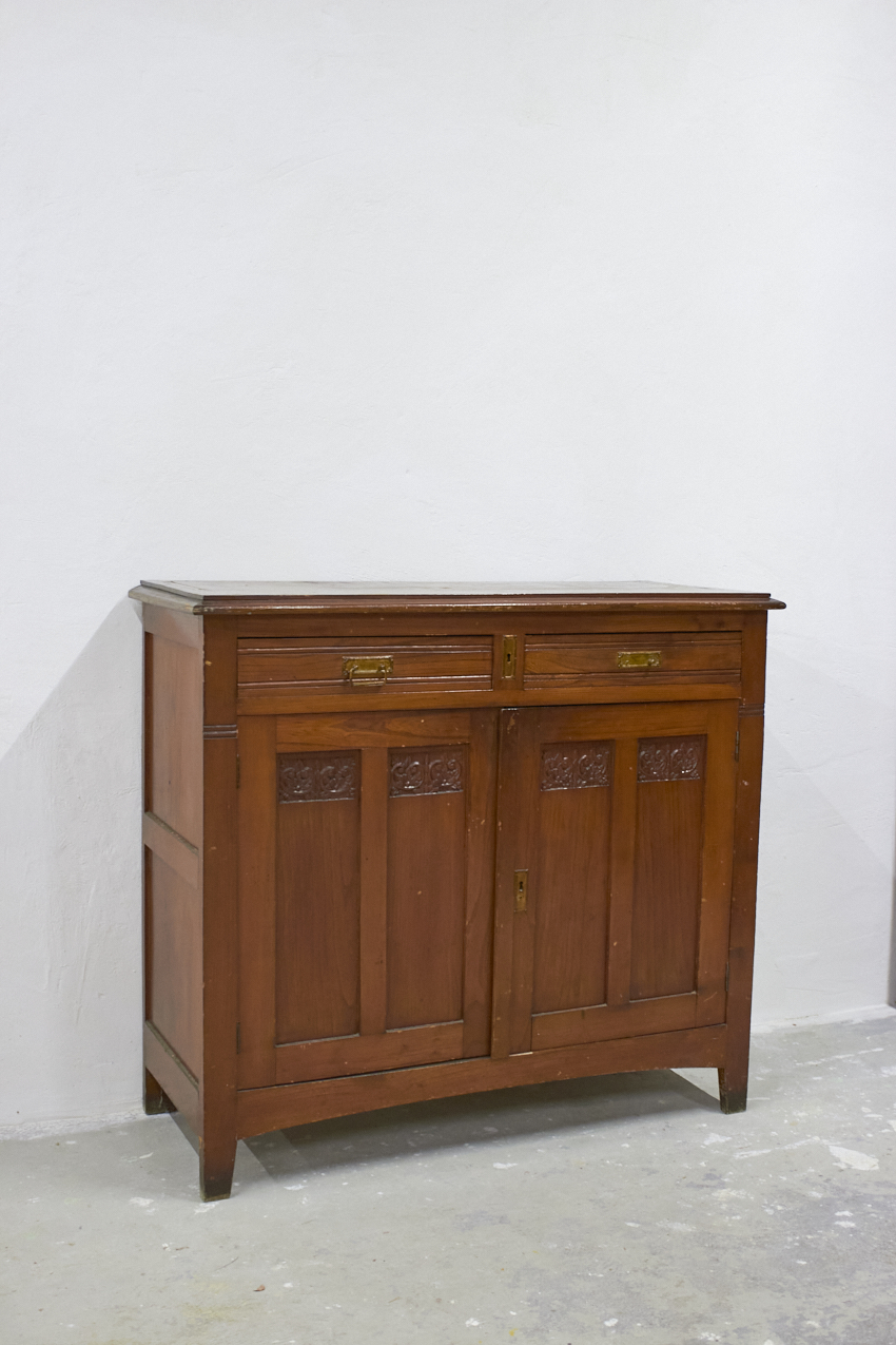 2587---Vintage-houten-commode-met-houtsnijwerk---Firma-Zoethout-02