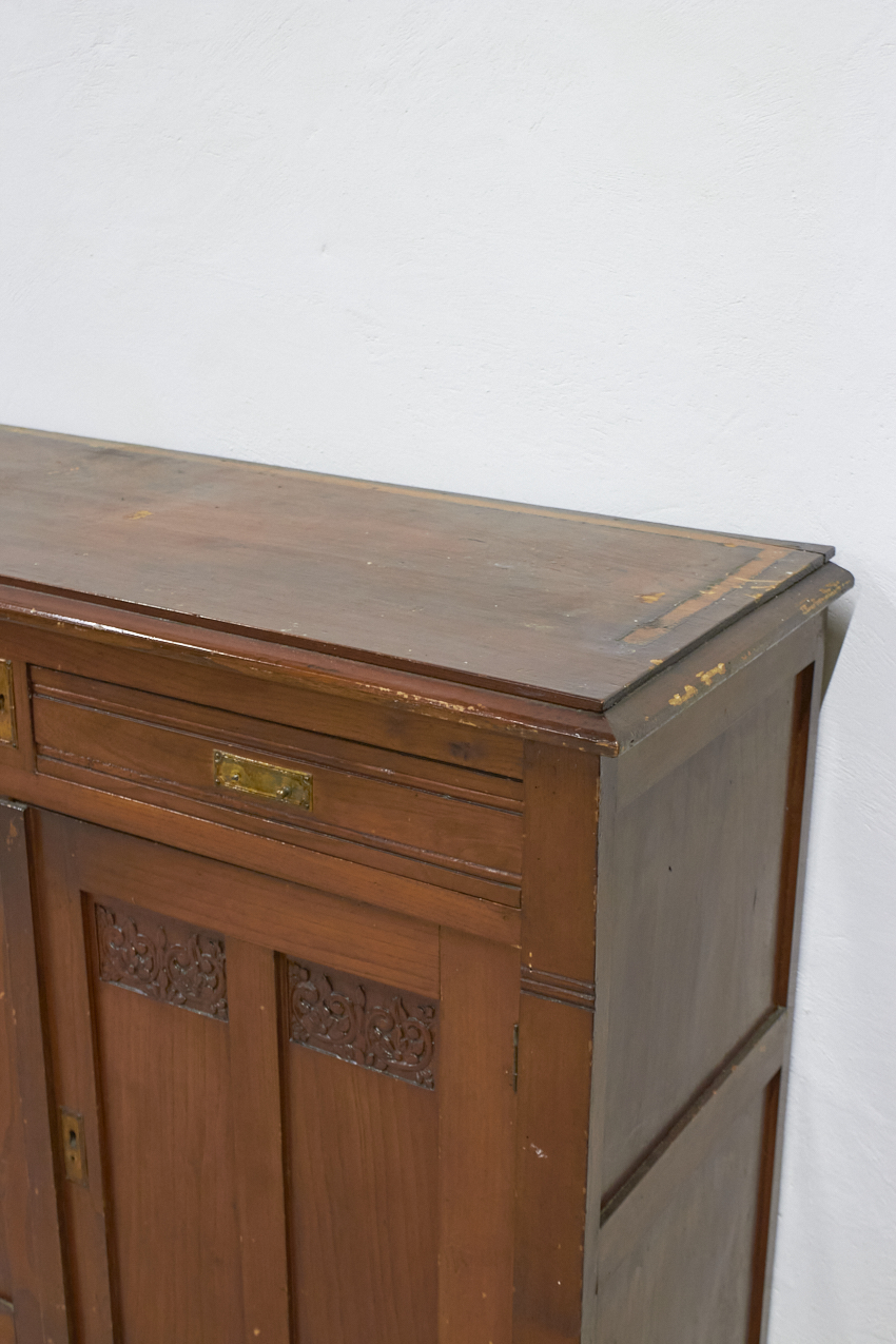 2587---Vintage-houten-commode-met-houtsnijwerk---Firma-Zoethout-04