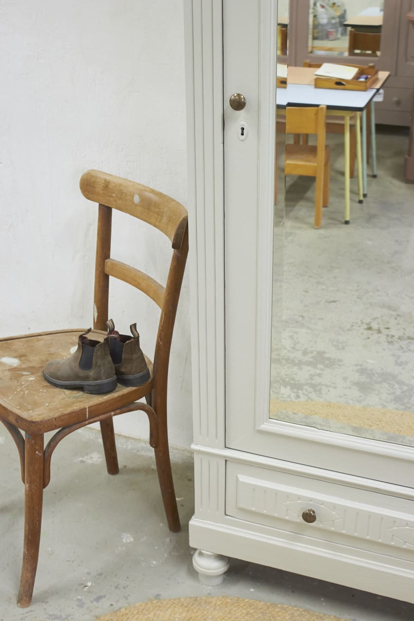 10945-1---vintage-eendeurs-spiegelkast-in-de-kleur-linnen---Firma-Zoethout-07