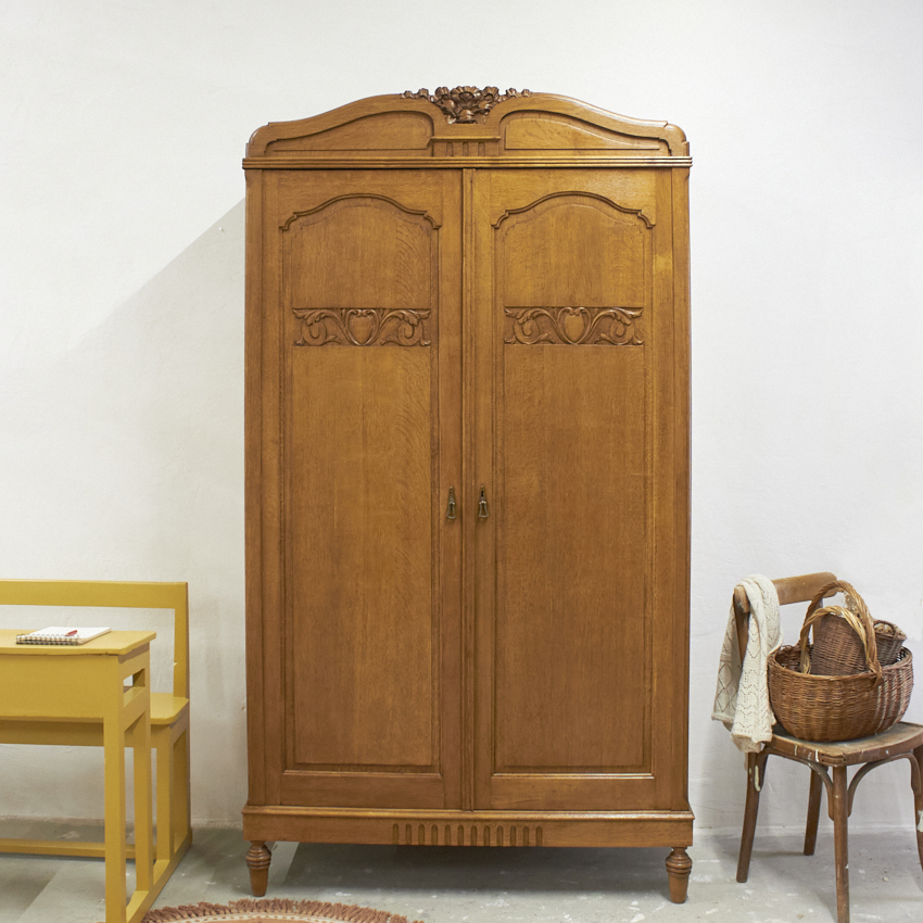 10985 vintage sierlijke demontabele kleding kast in originele kleur