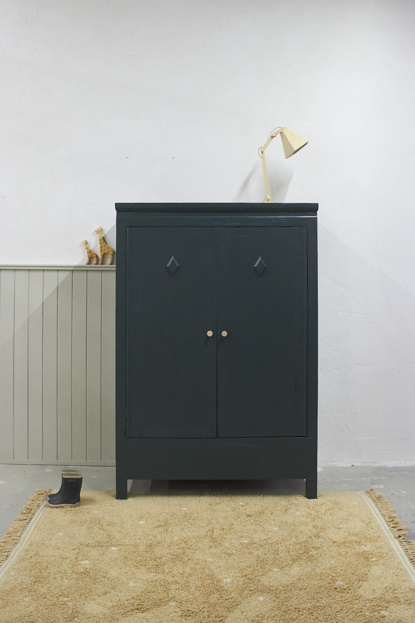 10988-1---stoere-vintage-twee-deurs-kast-in-de-kleur-amazone---Firma-Zoethout-01