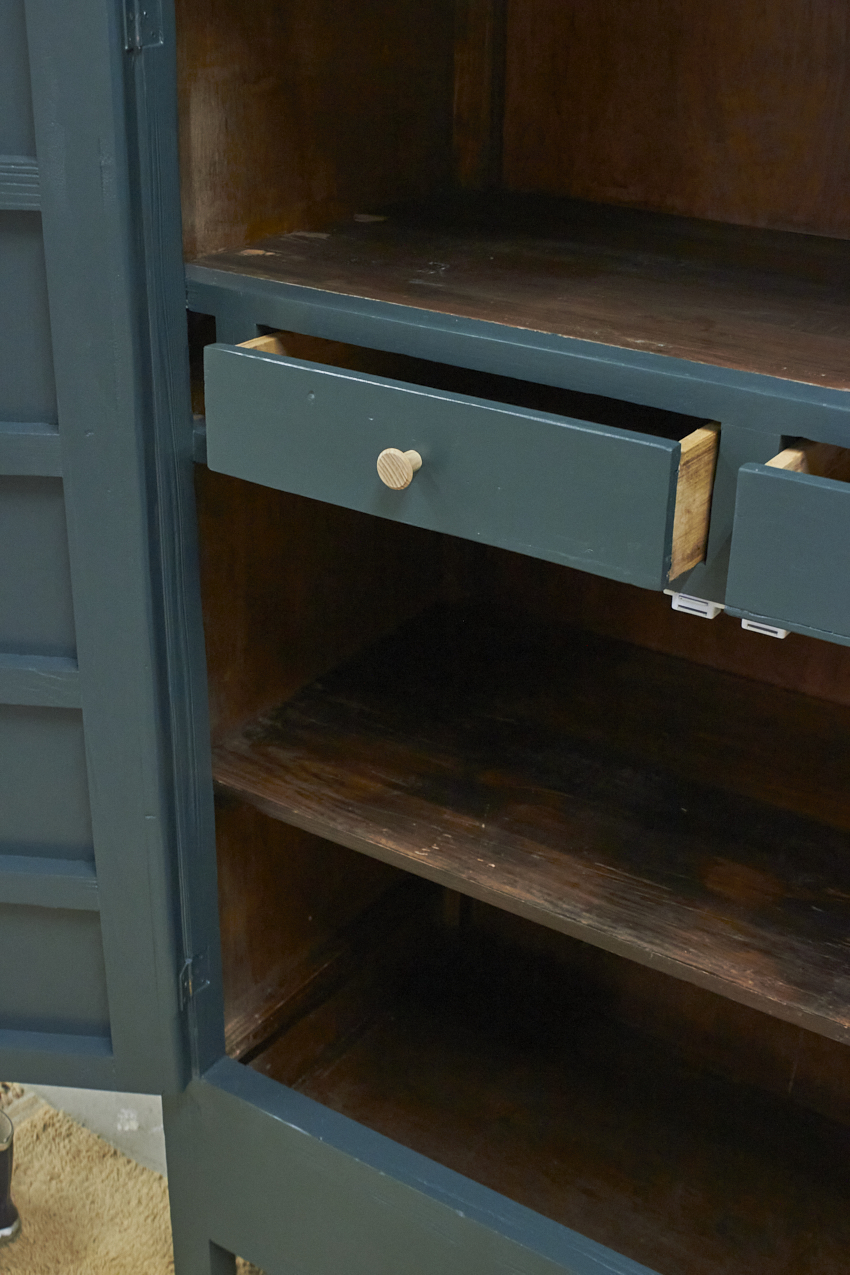 10988-1---stoere-vintage-twee-deurs-kast-in-de-kleur-amazone---Firma-Zoethout-012