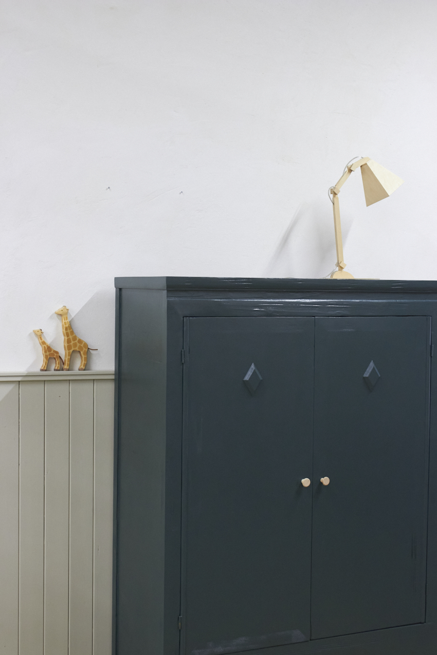 10988-1---stoere-vintage-twee-deurs-kast-in-de-kleur-amazone---Firma-Zoethout-03