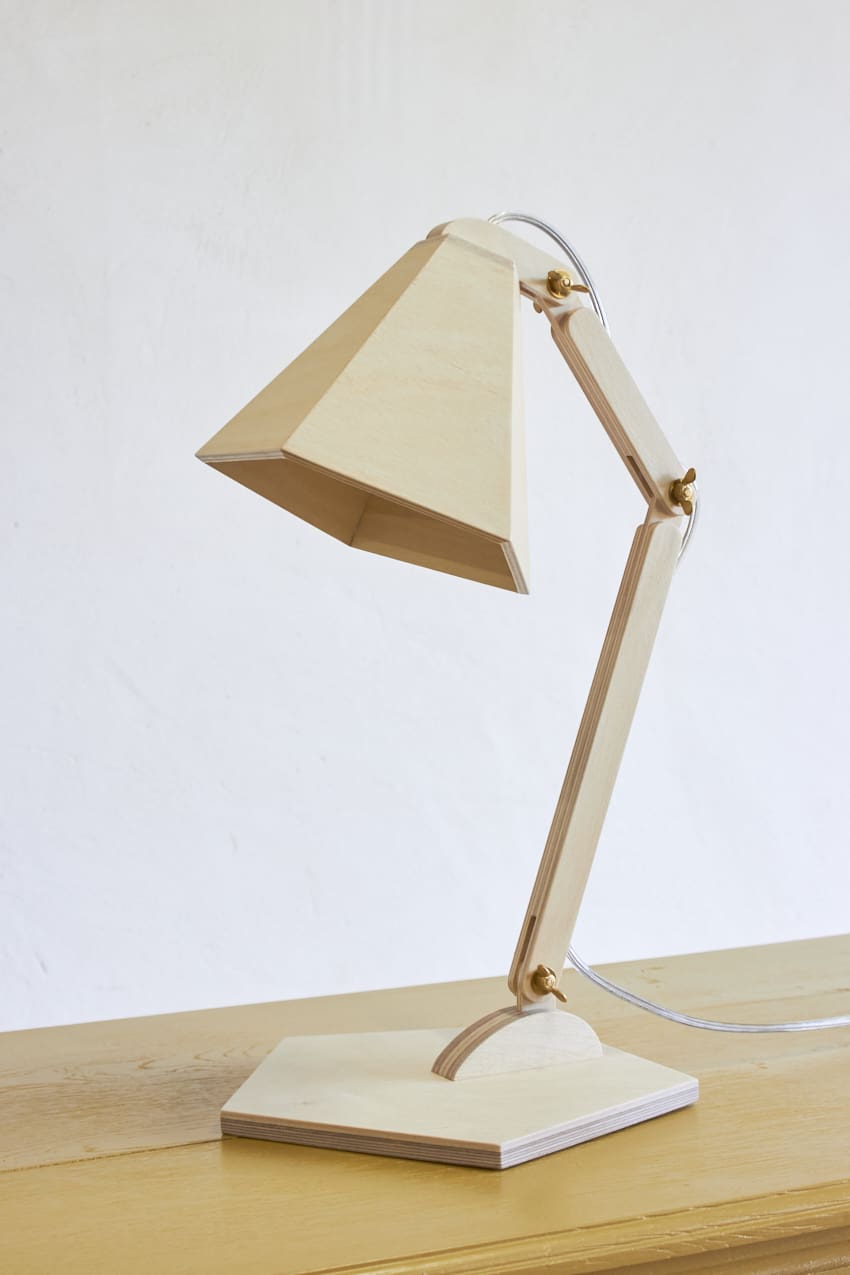 HW9122 - Houten tafellamp berkenhout 02