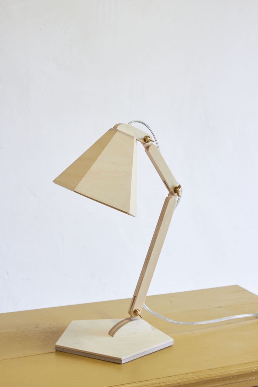 HW9122 - Houten tafellamp berkenhout 04