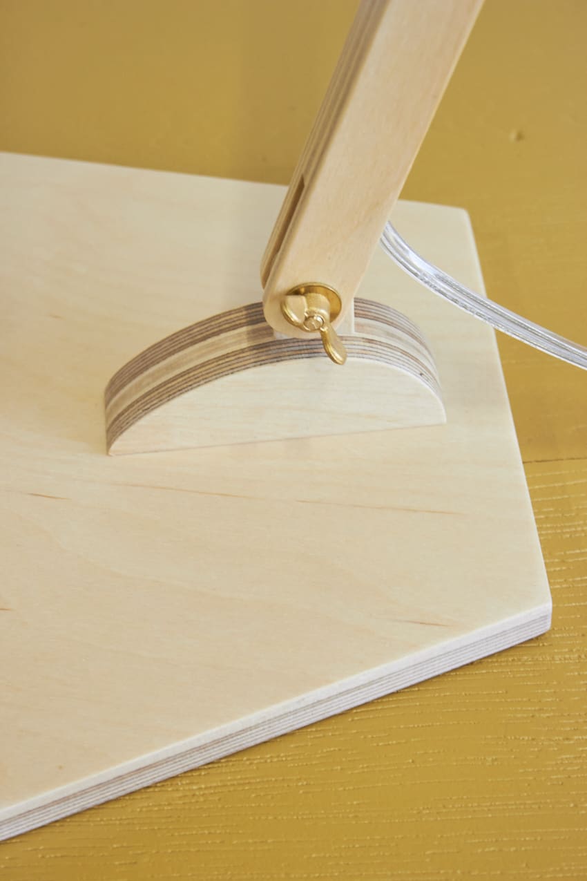 HW9122 - Houten tafellamp berkenhout 06