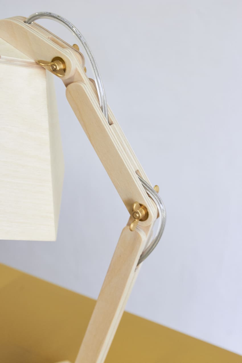 HW9122 - Houten tafellamp berkenhout 07