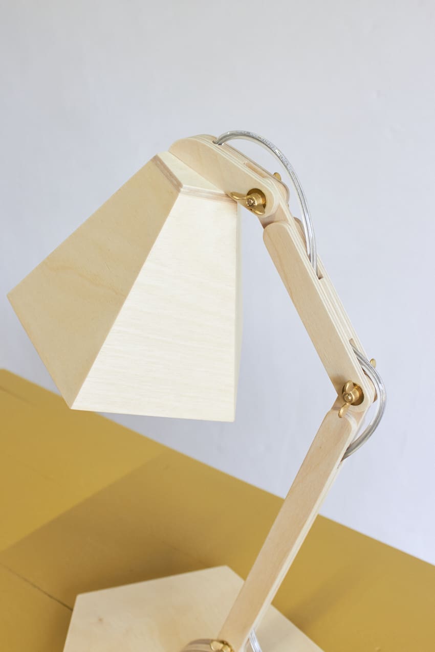 HW9122 - Houten tafellamp berkenhout 08