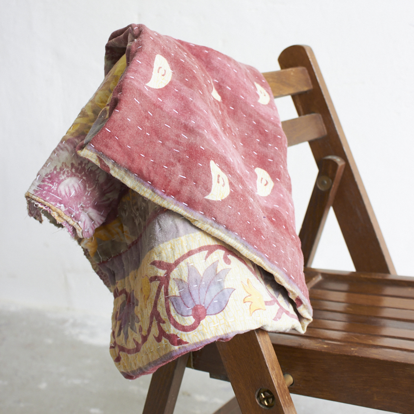 MAJ004-Kantha-big-quilt-baby-deken-Firma-Zoethout-00