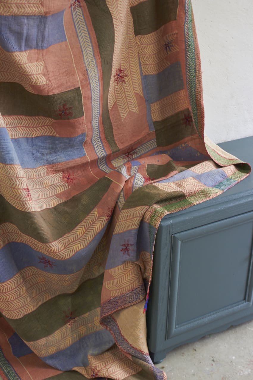 maj008---Grote-deken-kantha-fine-quilt---Firma-Zoethout-08