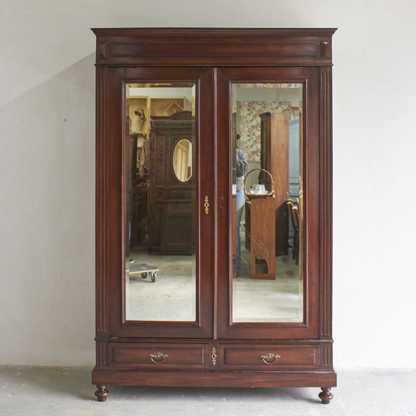 11025 vintage demontabele kast met spiegel deuren