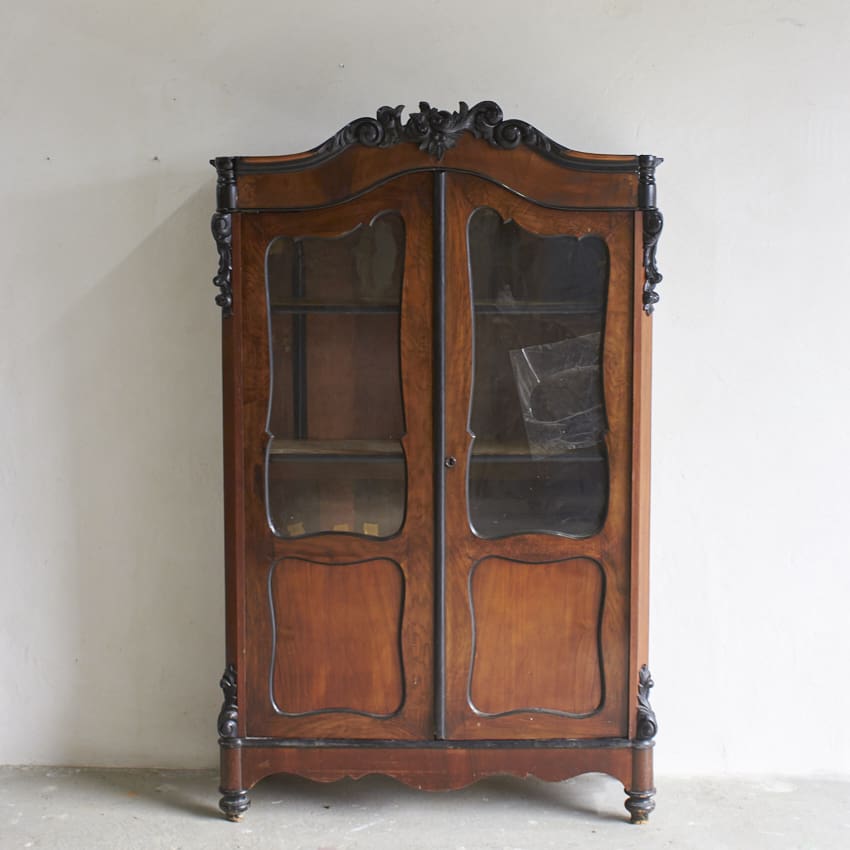 11028 vintage demontabele sierlijke kast