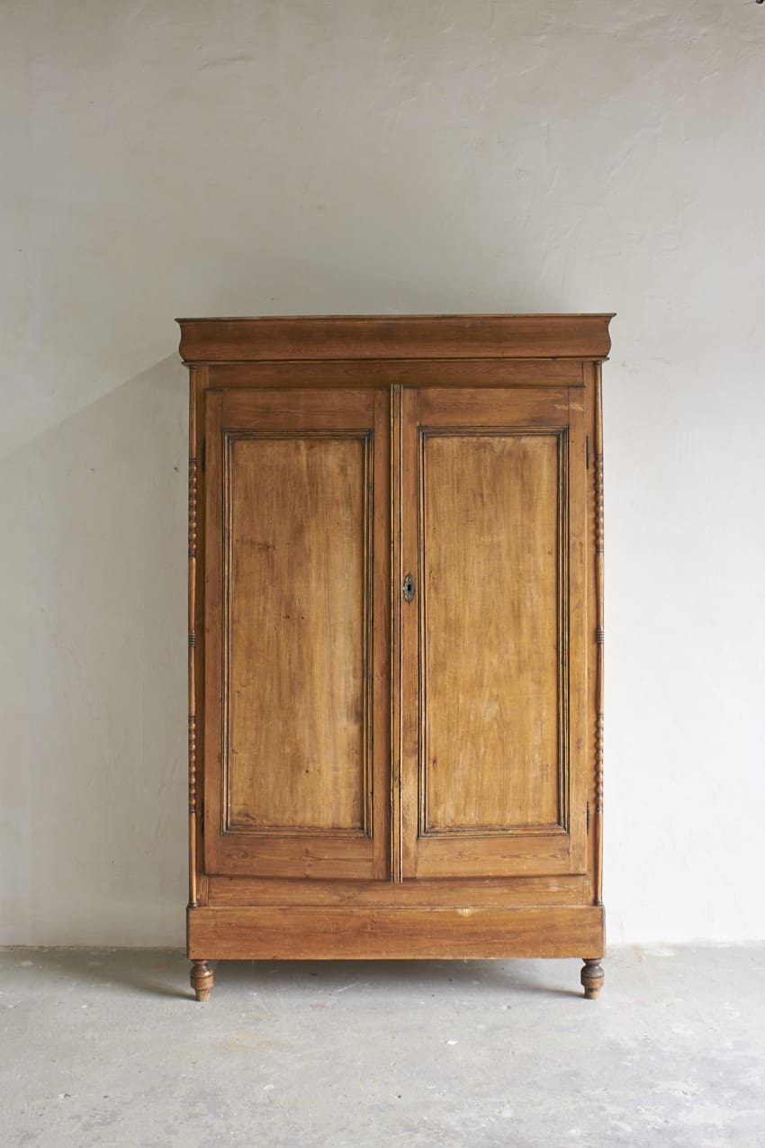 11031---Vintage-demontabele-kast-met-paneeldeuren---Firma-Zoethout-01