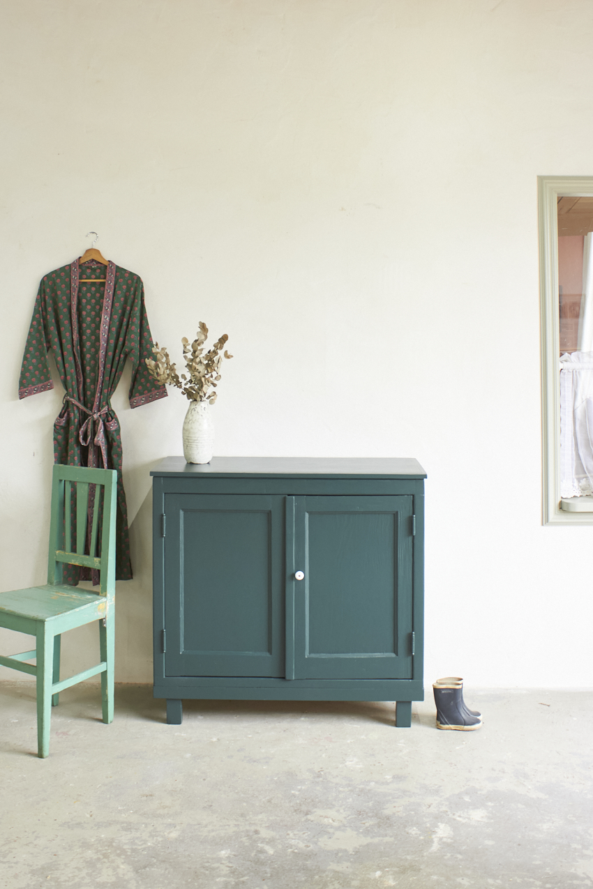 2604---Vintage-commode-in-Amazone-kleur---Firma-Zoethout-01