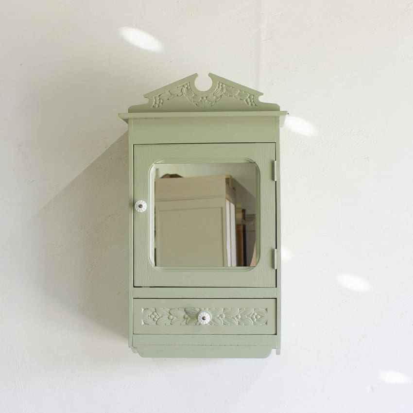 6268--vintage-groen-hangkastje--00