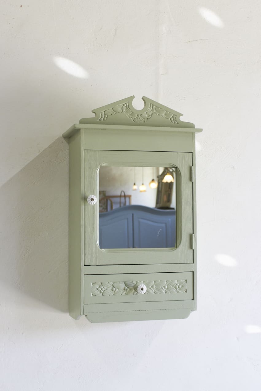 6268--vintage-groen-hangkastje--01