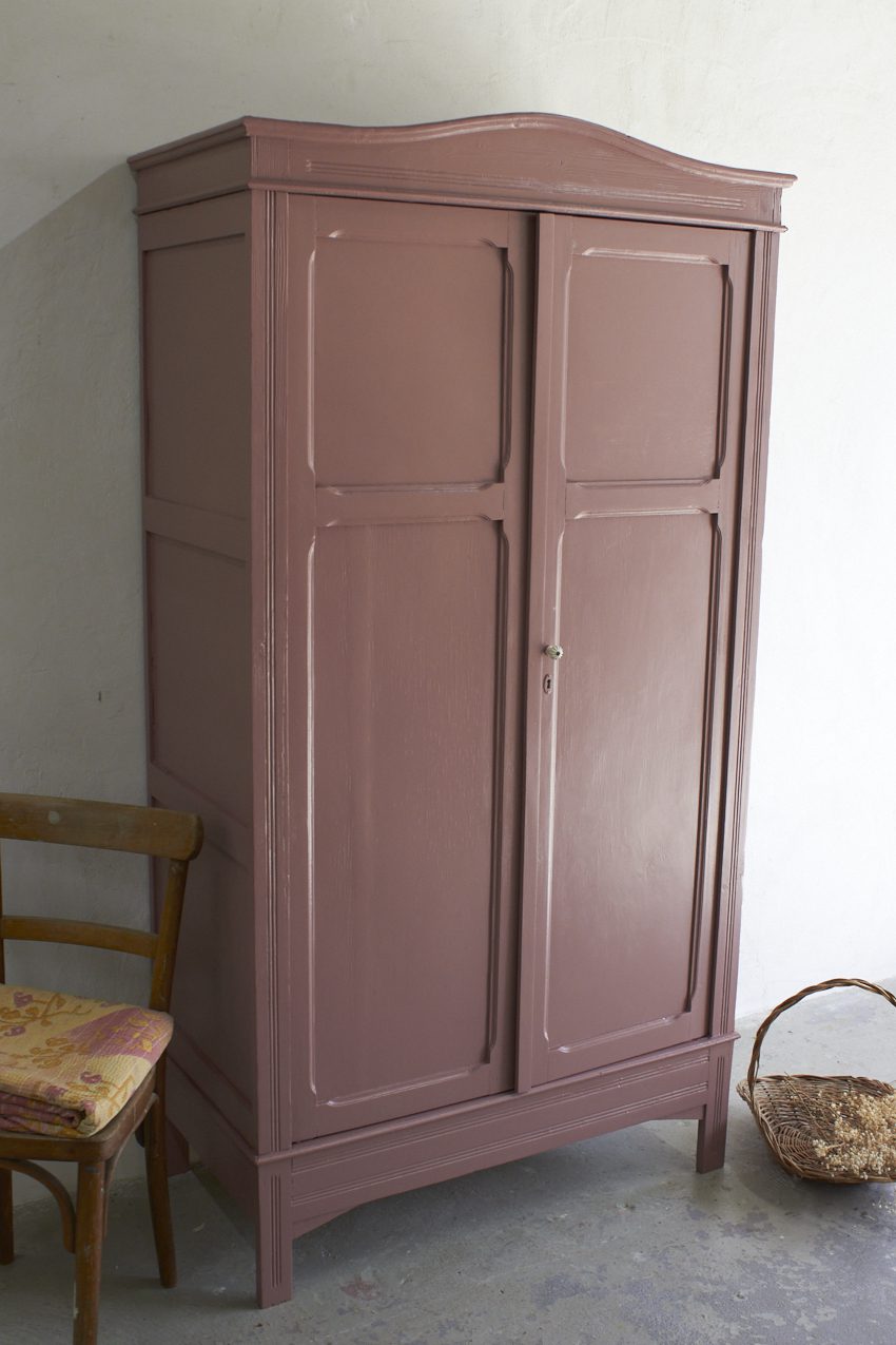 11045---Demontabele-sierlijke-kast-met-mooie-paneeldeuren---Firma-Zoethout-02