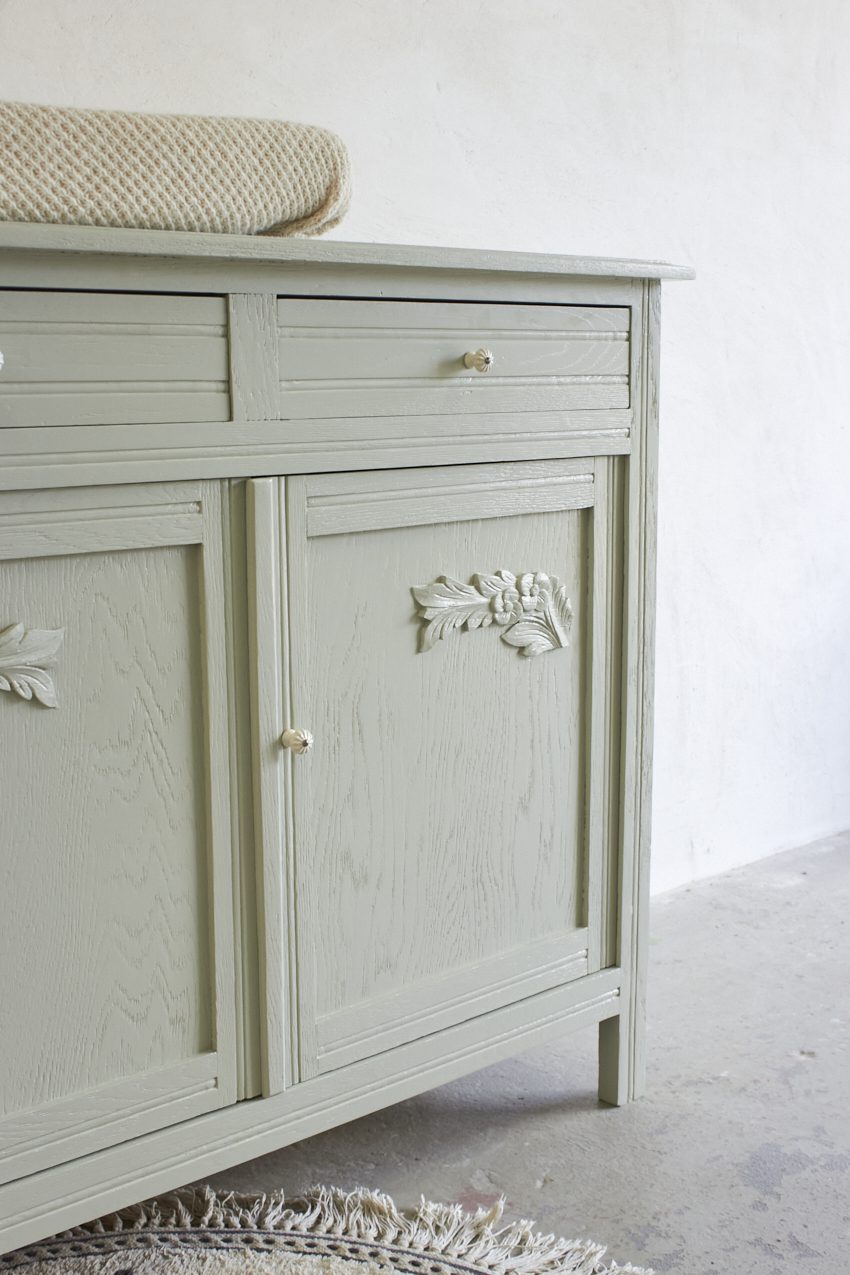 10975-1---Vintage-buffetkast-en-of-commode-in-Voorjaar-kleur---Firma-Zoethout-016