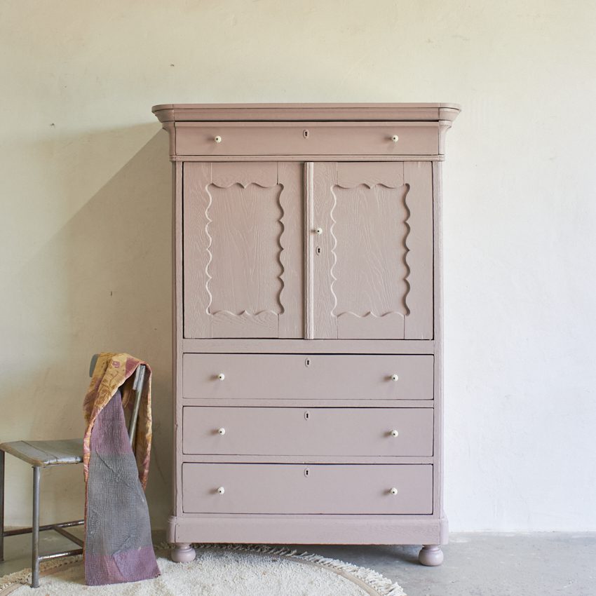 11033-1-Vintage-Biedermeijer-meidenkast-in-kleur-Heide-Firma-Zoethout-00.jpg