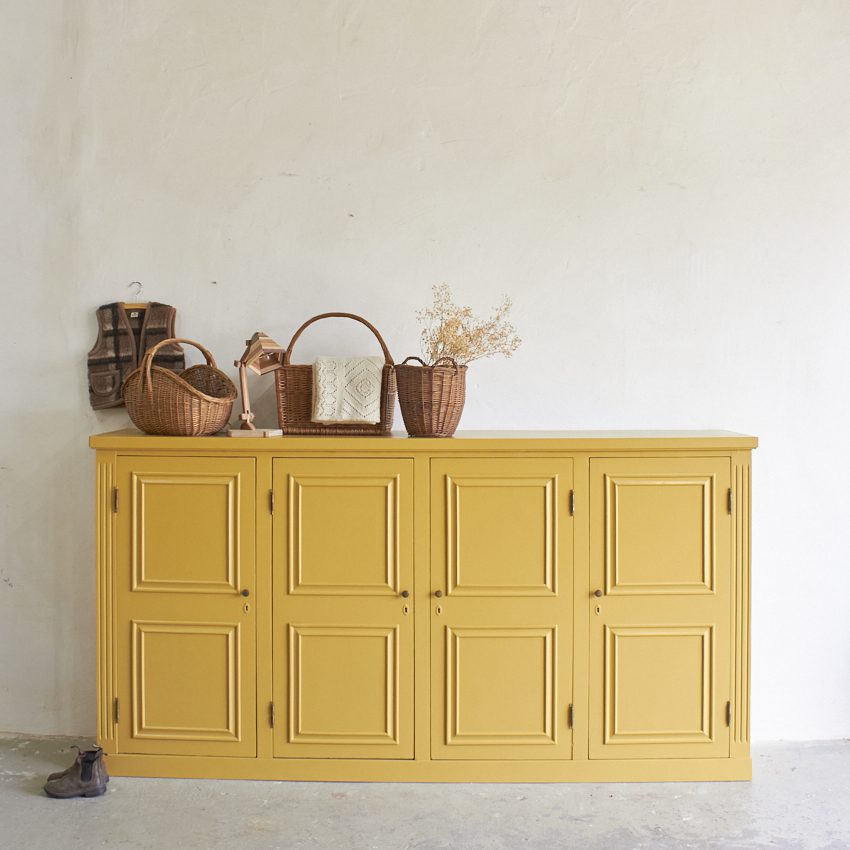 11049-Vintage-dressoir-in-Saffraan-kleur-Firma-Zoethout-00